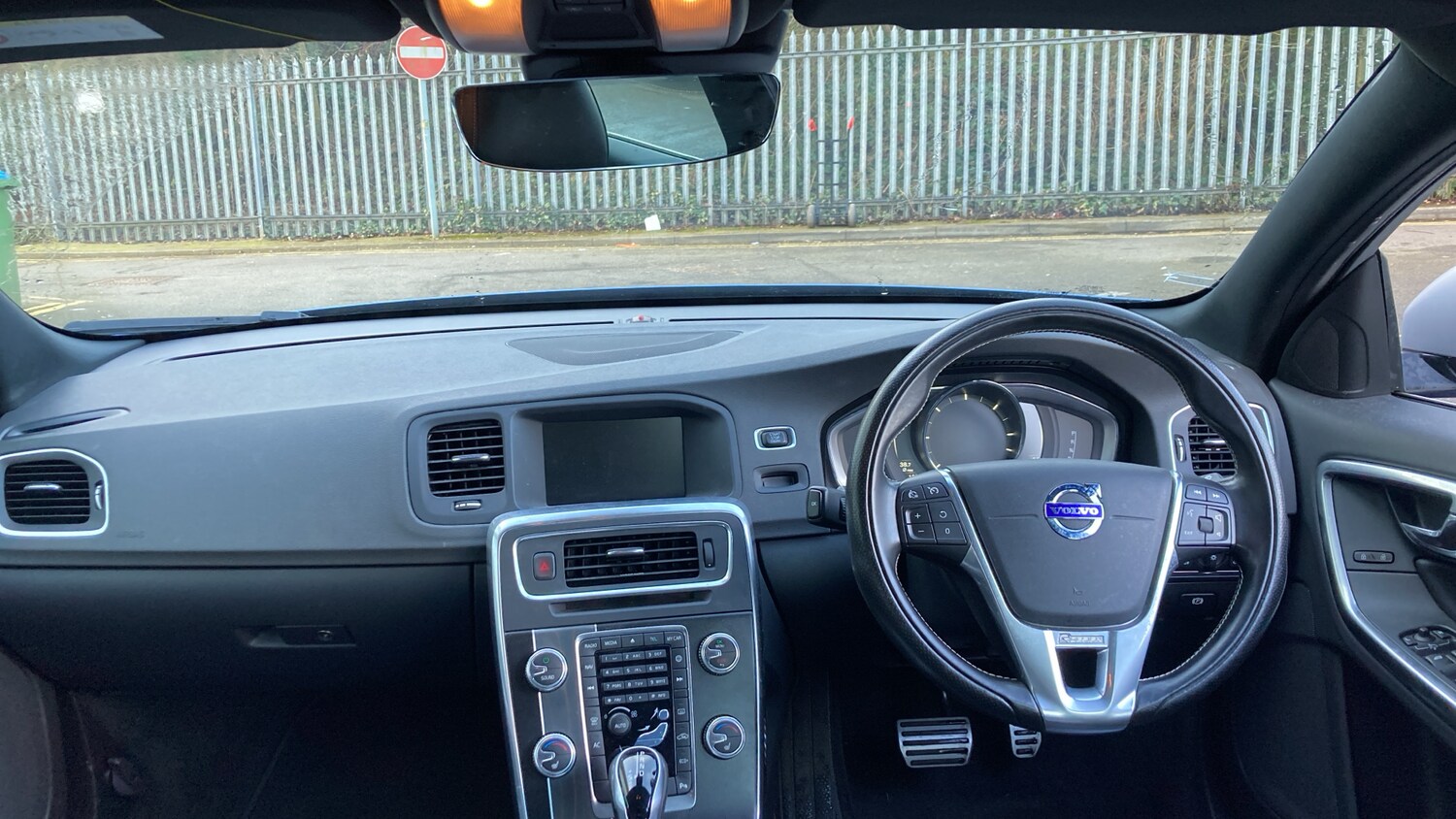 Used Volvo V60 2017 for sale - 77744194: Photo 10