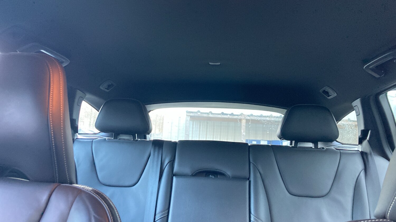 Used Volvo V60 2017 for sale - 77744194: Photo 15