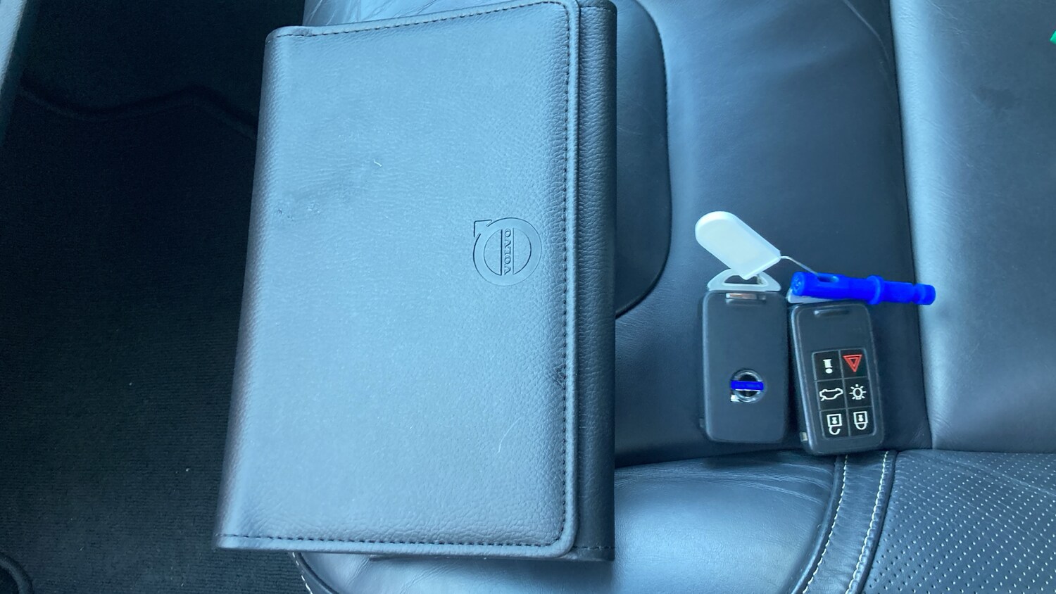 Used Volvo V60 2017 for sale - 77744194: Photo 19