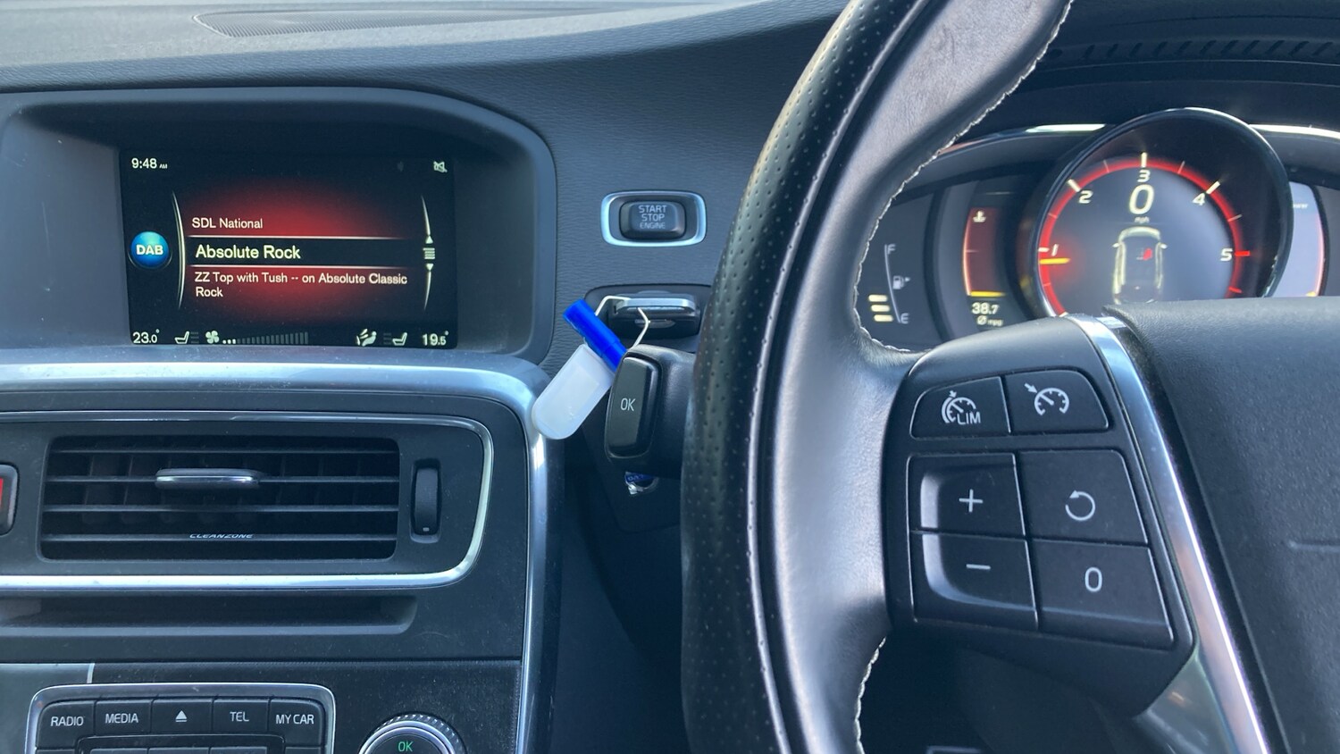 Used Volvo V60 2017 for sale - 77744194: Photo 21