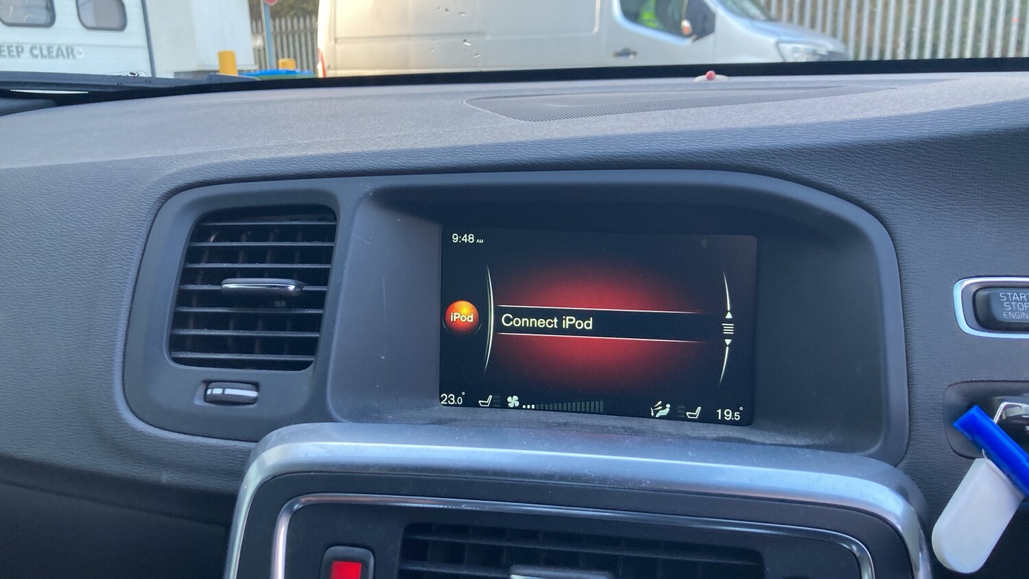 Used Volvo V60 2017 for sale - 77744194: Photo 26