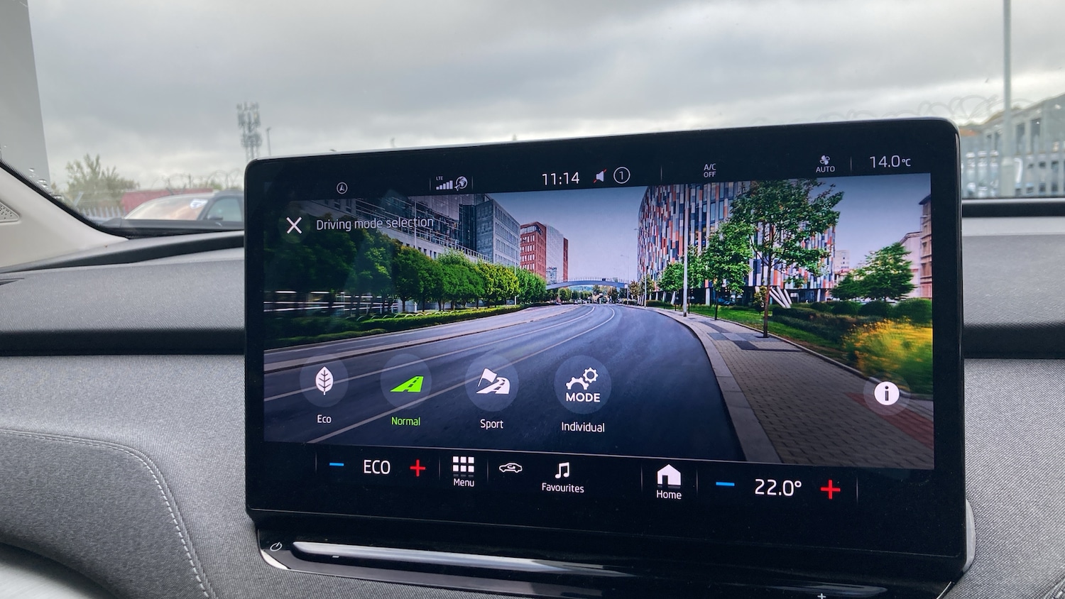 Used Skoda Enyaq 2023 for sale - 76588534: Photo 25