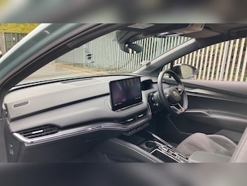 Used Skoda Enyaq 2024 for sale - 76222098: Photo