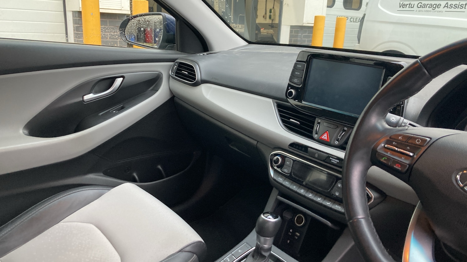 Used Hyundai i30 2018 for sale - 77124985: Photo 14
