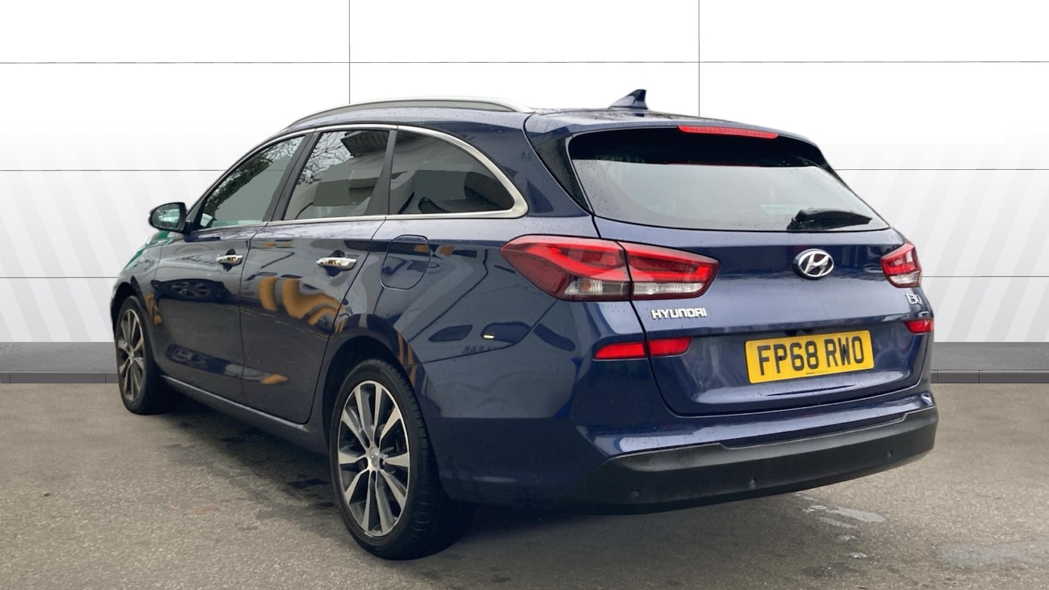 Used Hyundai i30 2018 for sale - 77124985: Photo 2