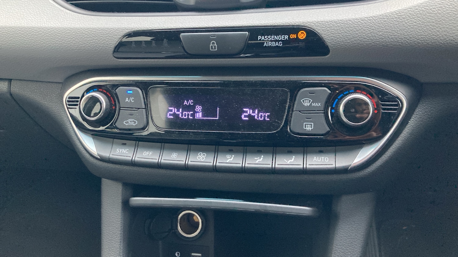 Used Hyundai i30 2018 for sale - 77124985: Photo 24