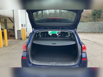 Used Hyundai i30 2018 for sale - 77124985: Photo