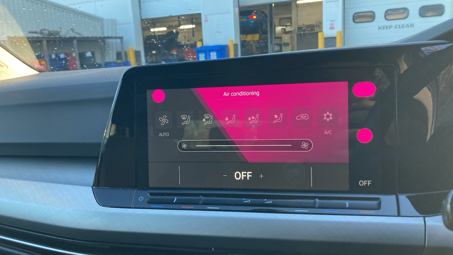 Used Volkswagen Golf 2022 for sale - 76918770: Photo 31