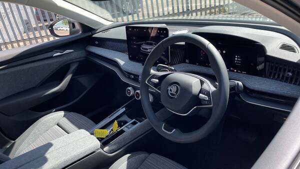Used Skoda Superb 2024 for sale - 76192455: Photo 6