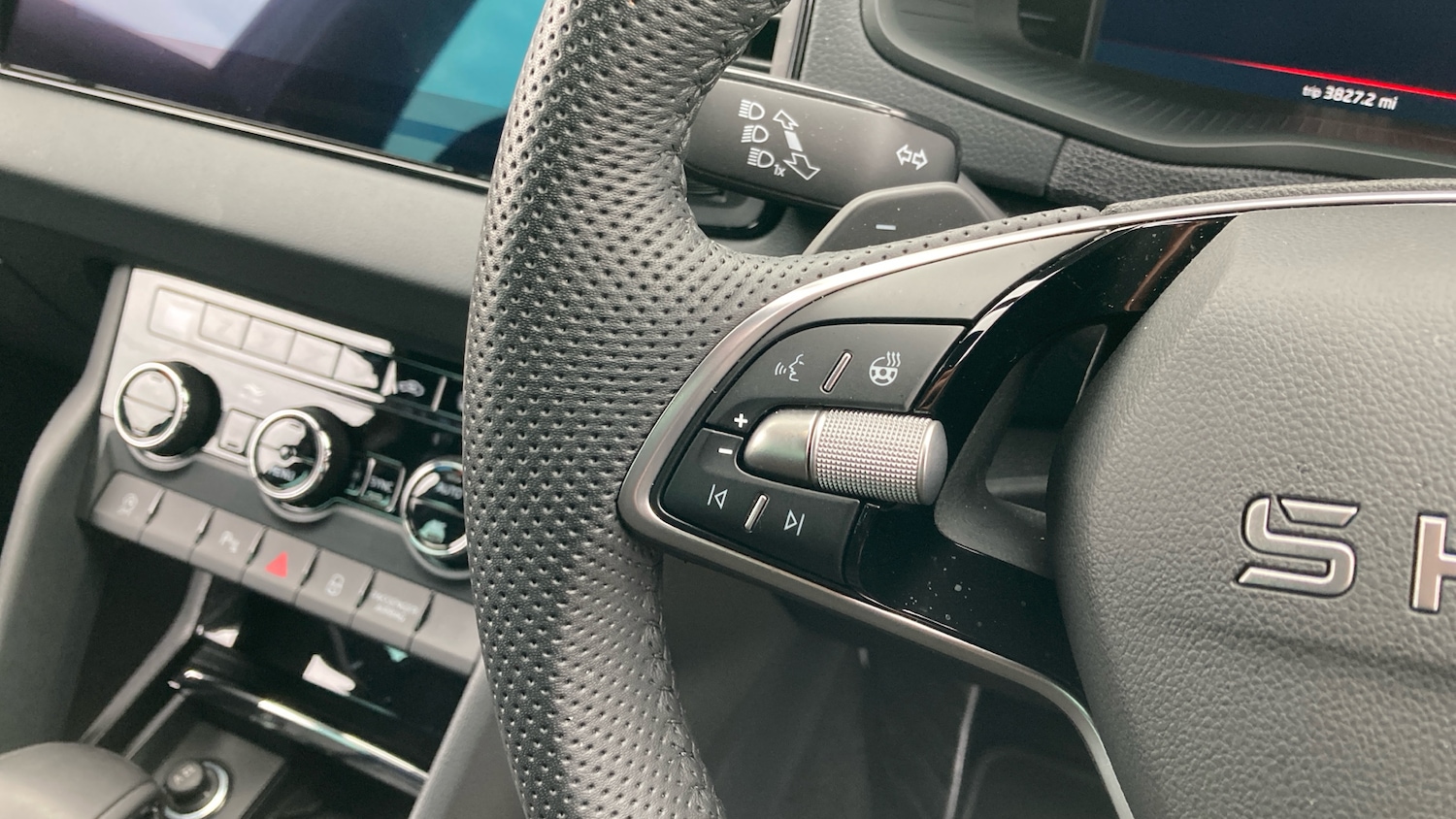 Used Skoda Karoq 2025 for sale - 76504872: Photo 17