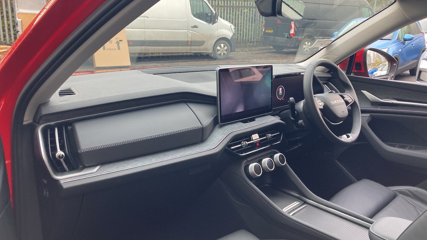 Used Skoda Kodiaq 2025 for sale - 76818766: Photo 2