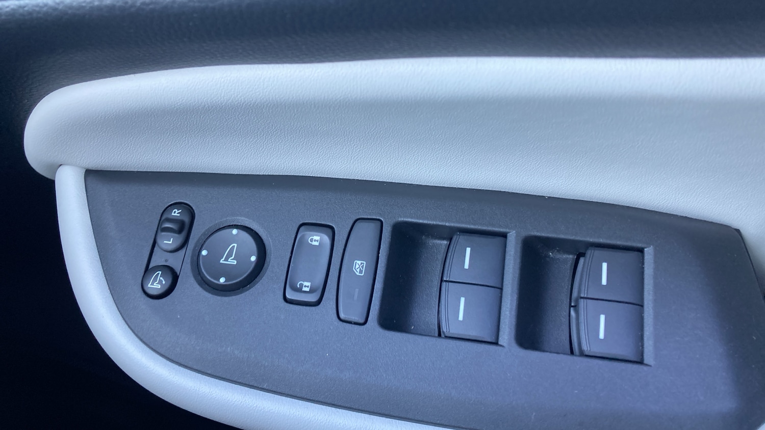Used Honda Jazz 2022 for sale - 76114208: Photo 23