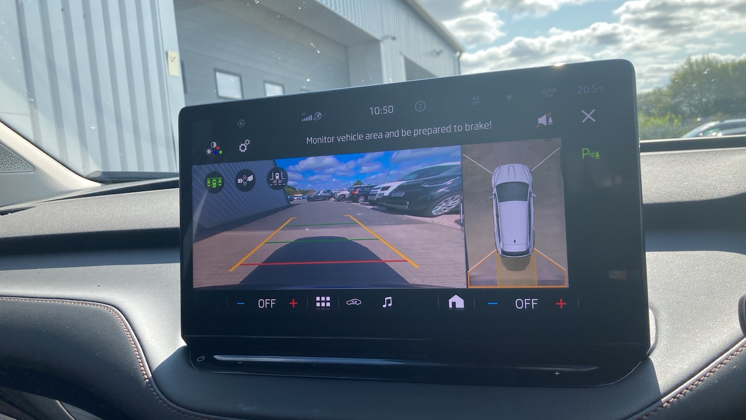 Used Skoda Enyaq 2023 for sale - 76547584: Photo 31