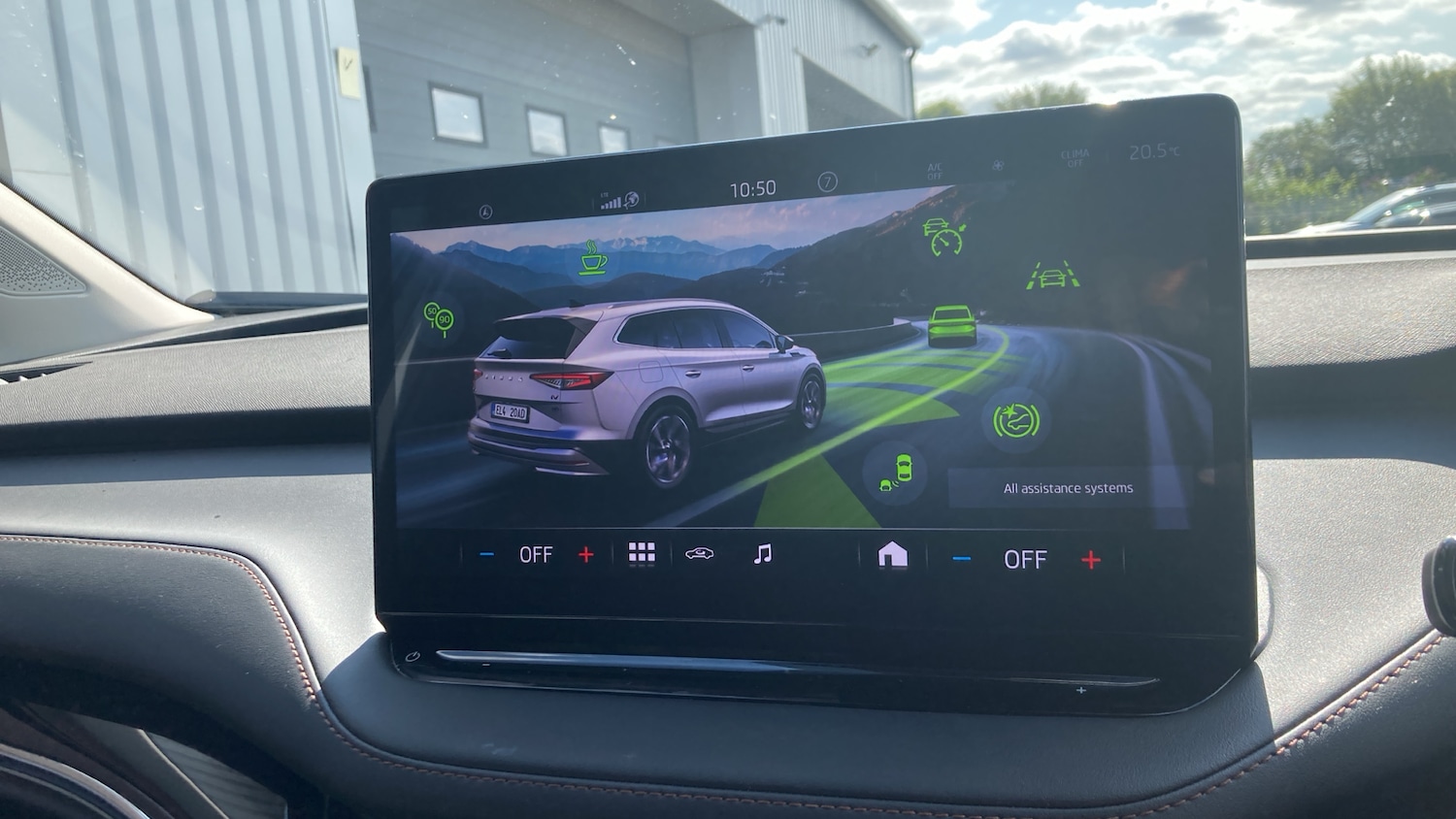 Used Skoda Enyaq 2023 for sale - 76547584: Photo 32