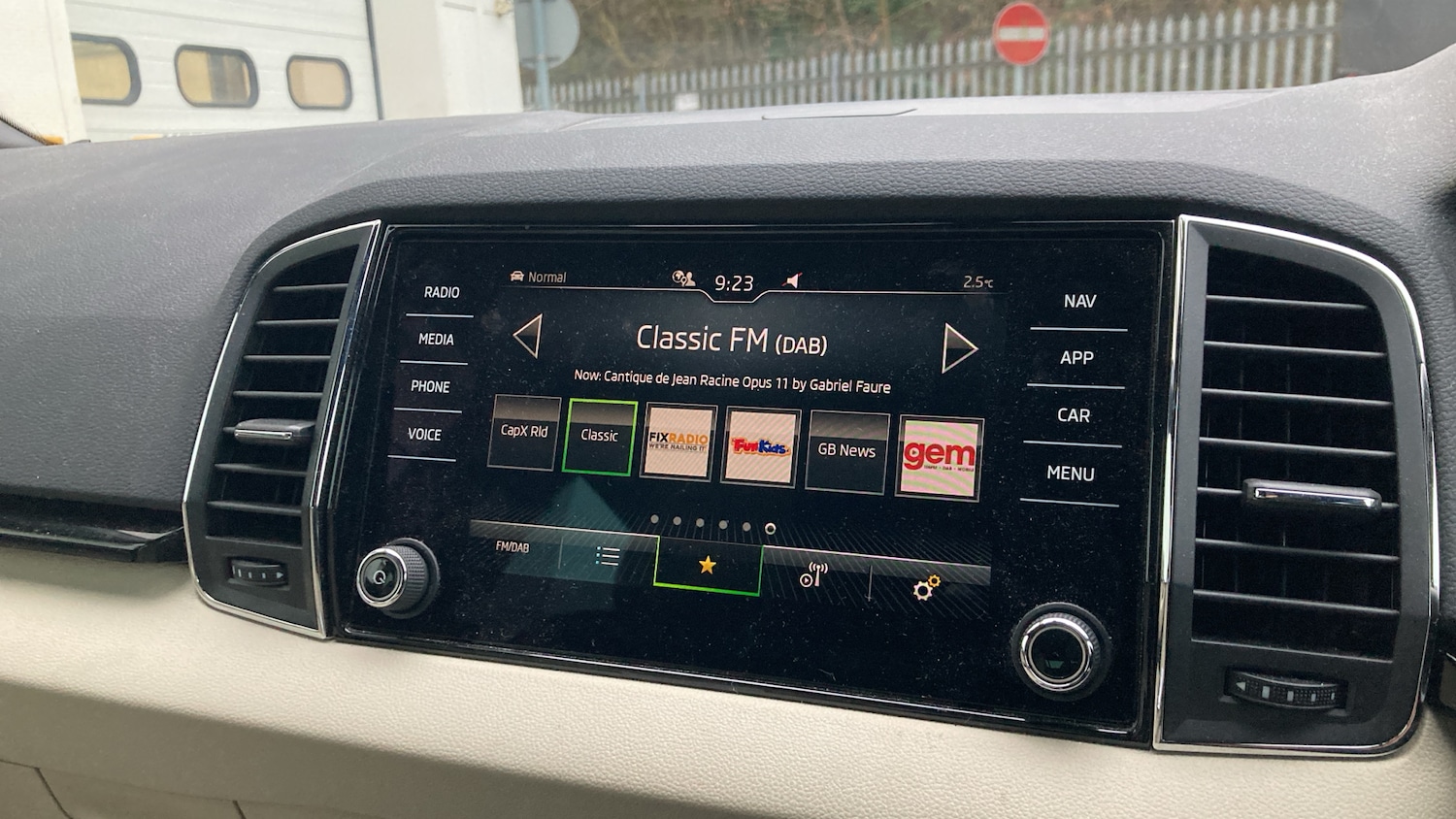 Used Skoda Karoq 2022 for sale - 77450226: Photo 12