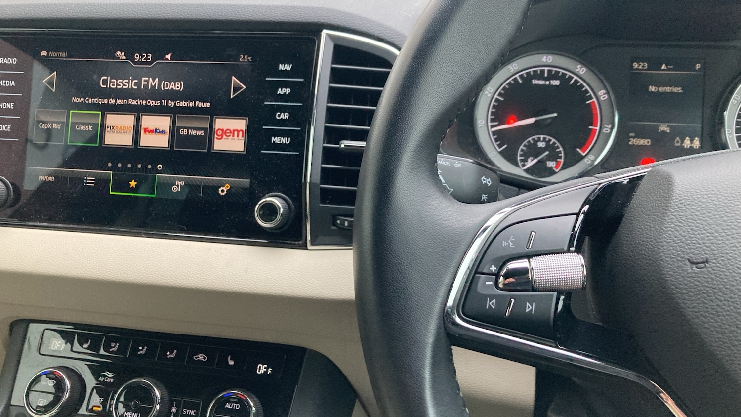 Used Skoda Karoq 2022 for sale - 77450226: Photo 21