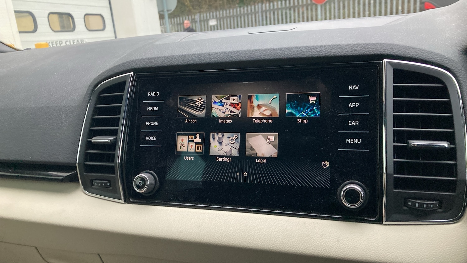 Used Skoda Karoq 2022 for sale - 77450226: Photo 27