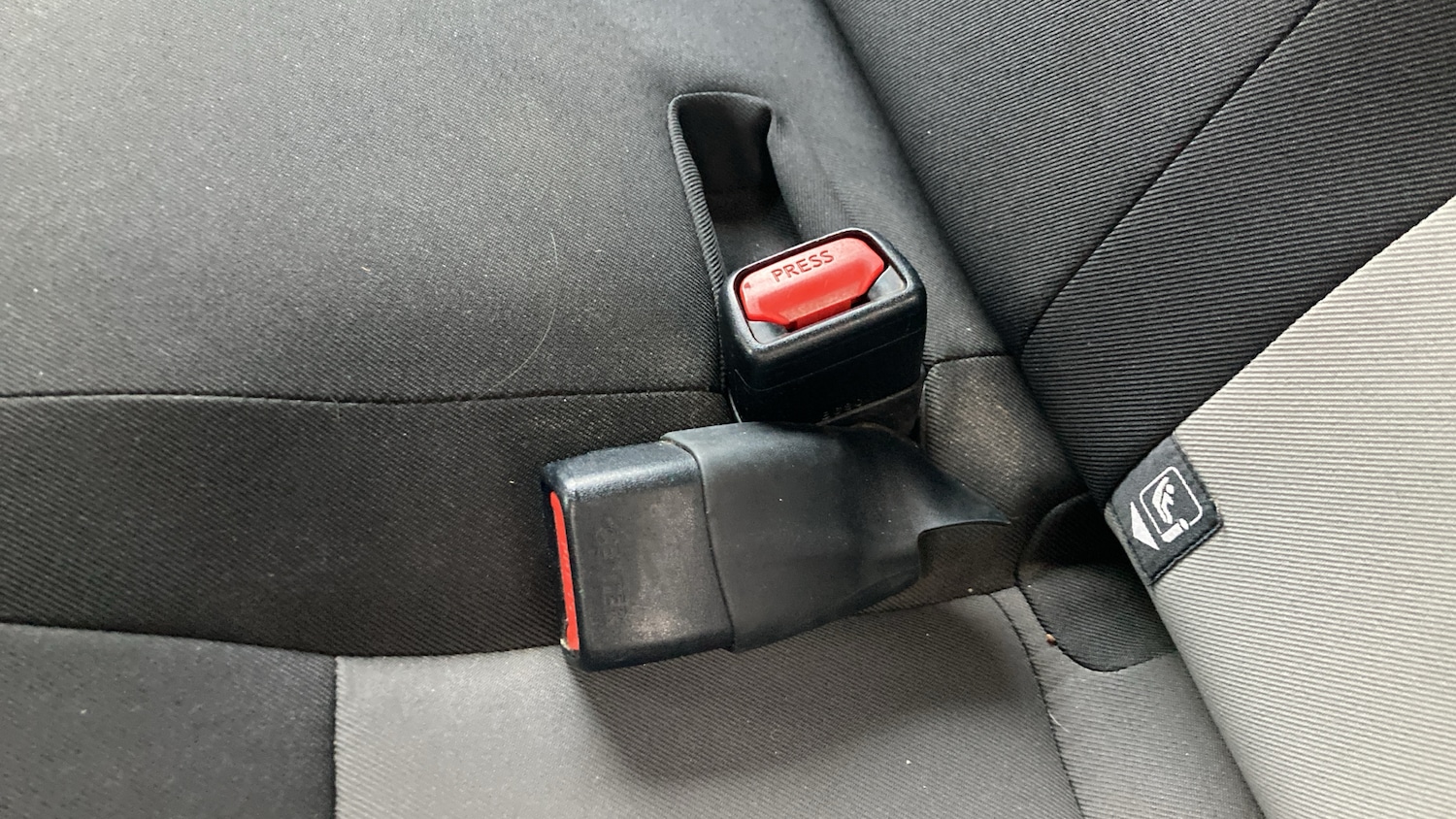 Used Toyota Yaris 2017 for sale - 77083271: Photo 17