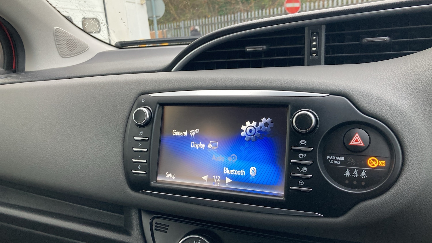 Used Toyota Yaris 2017 for sale - 77083271: Photo 26