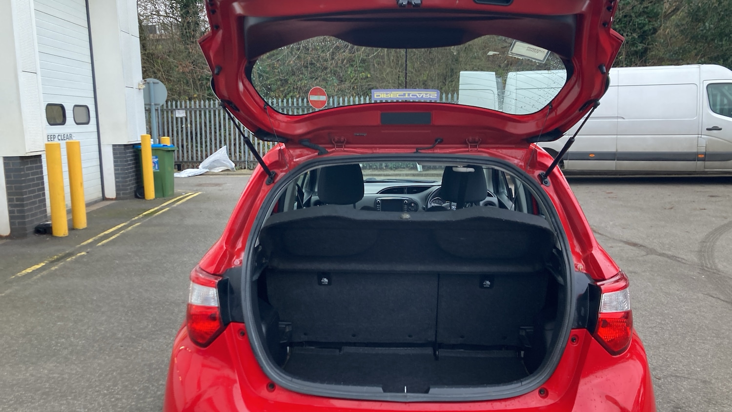 Used Toyota Yaris 2017 for sale - 77083271: Photo 4