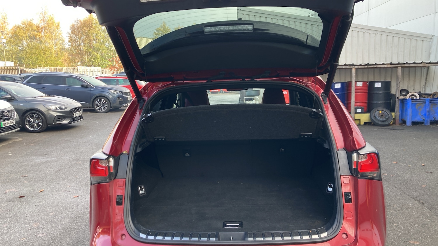 Used Lexus NX 2017 for sale - 76510624: Photo 4