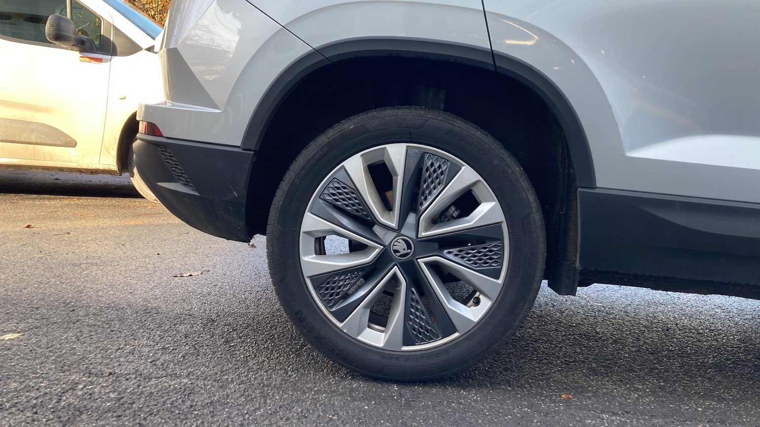 Used Skoda Karoq 2025 for sale - 76490348: Photo 5