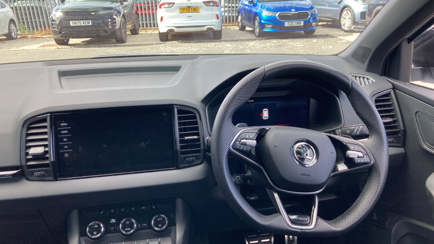 Used Skoda Karoq 2025 for sale - 75665298: Photo 10