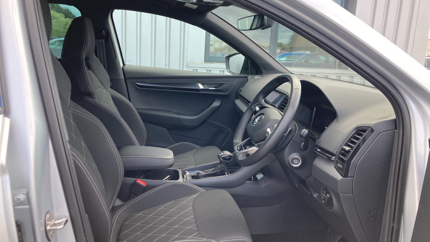 Used Skoda Karoq 2025 for sale - 75665298: Photo 15