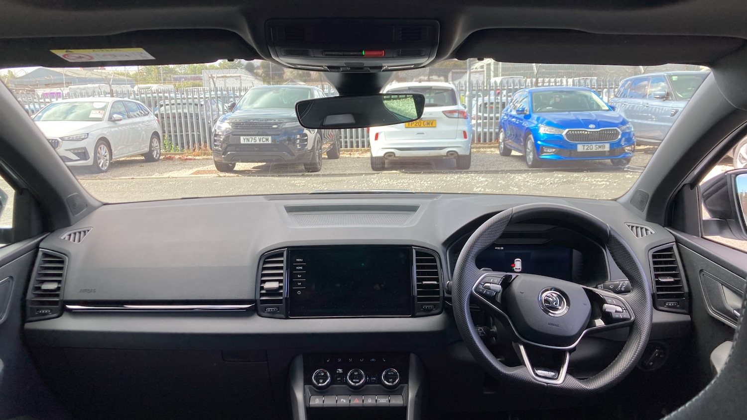 Used Skoda Karoq 2025 for sale - 75665298: Photo 9