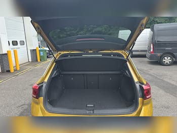 Used Volkswagen T-Roc 2022 for sale - 79785237: Photo