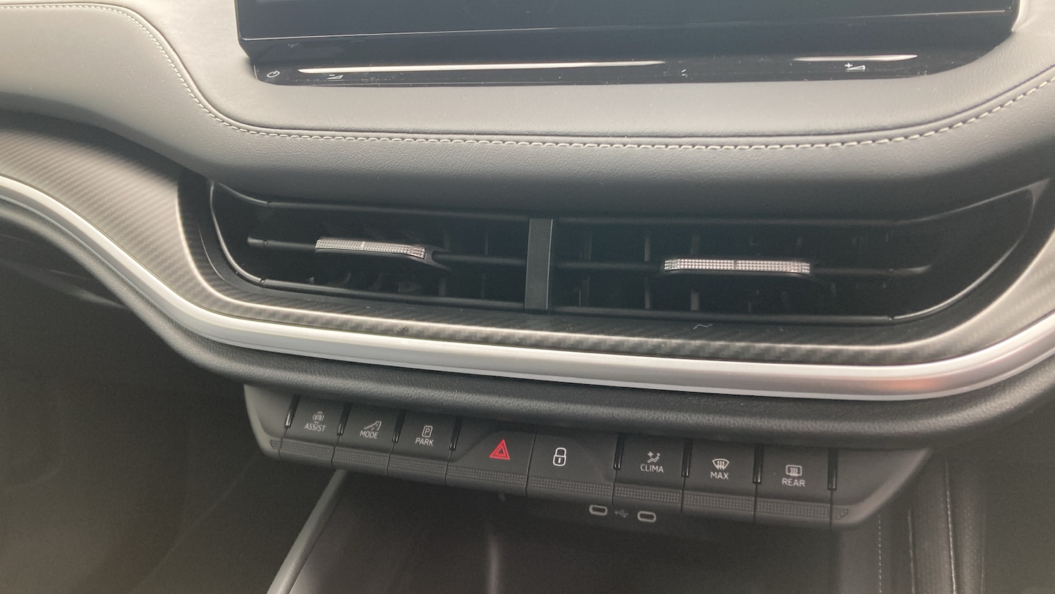 Used Skoda Enyaq 2025 for sale - 76531292: Photo 25