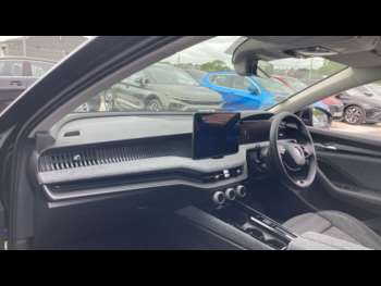 Used Skoda Superb 2024 for sale - 75168301: Photo