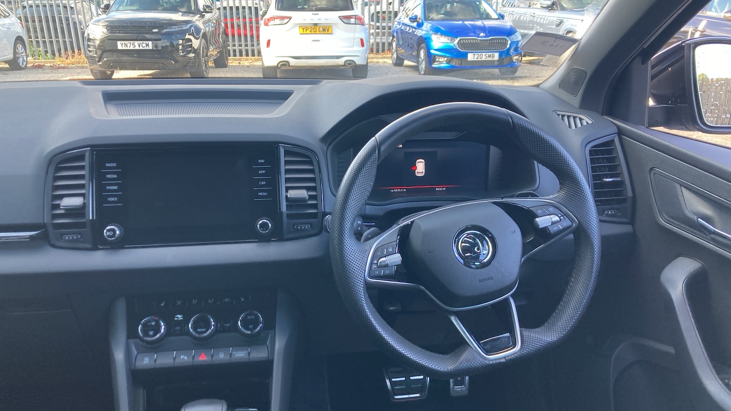 Used Skoda Karoq 2024 for sale - 75922432: Photo 10