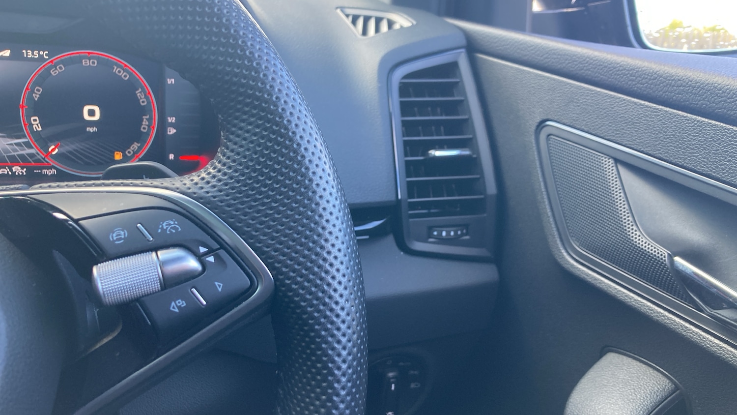 Used Skoda Karoq 2024 for sale - 75922432: Photo 18