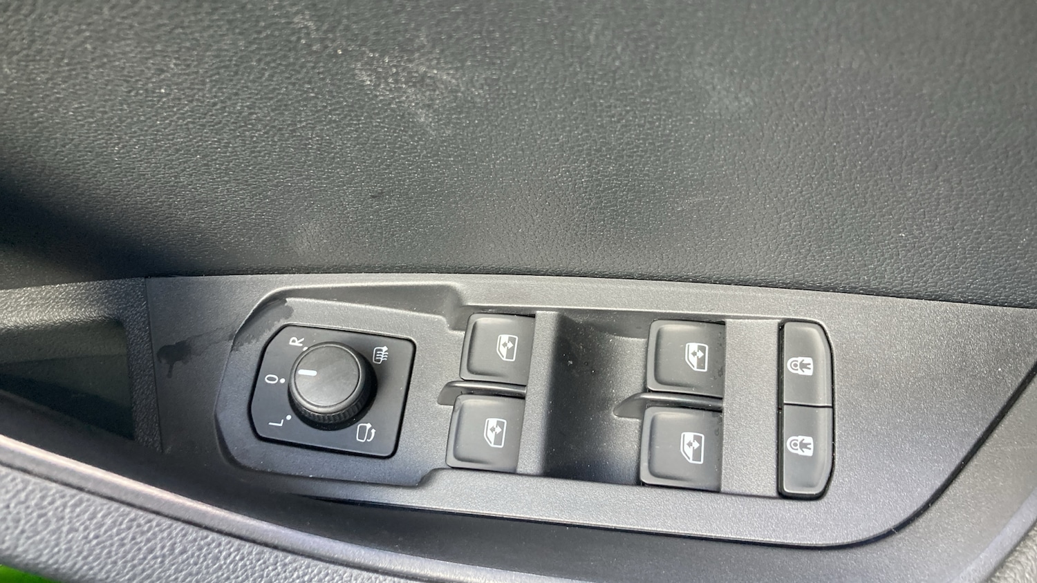 Used Skoda Karoq 2024 for sale - 75922432: Photo 24