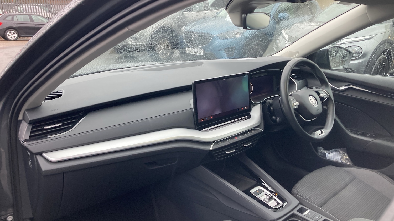 Used Skoda Octavia 2024 for sale - 76877807: Photo 2