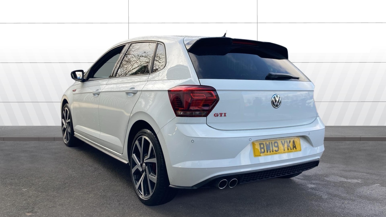 Used Volkswagen Polo 2019 for sale - 77745332: Photo 2