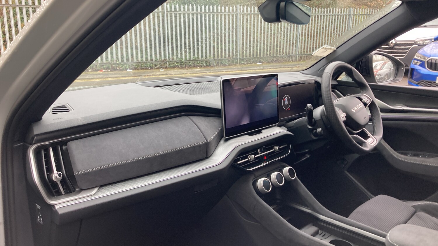 Used Skoda Kodiaq 2025 for sale - 77915915: Photo 2