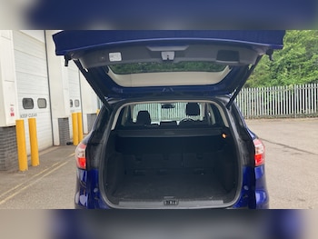 Used Ford Kuga 2017 for sale - 78502340: Photo