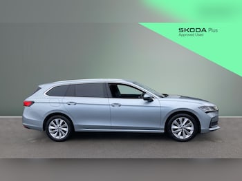 Used Skoda Superb 2025 for sale - 77834203: Photo