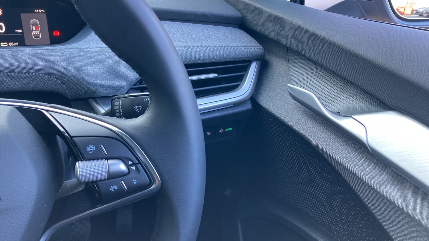 Used Skoda Enyaq 2025 for sale - 77759131: Photo 18