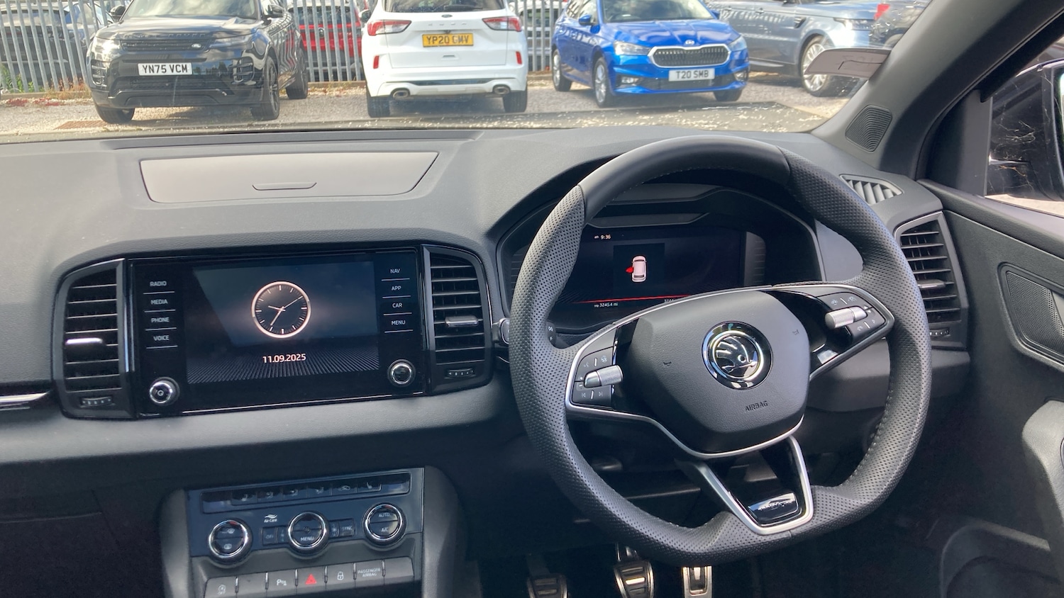 Used Skoda Karoq 2024 for sale - 75827569: Photo 10