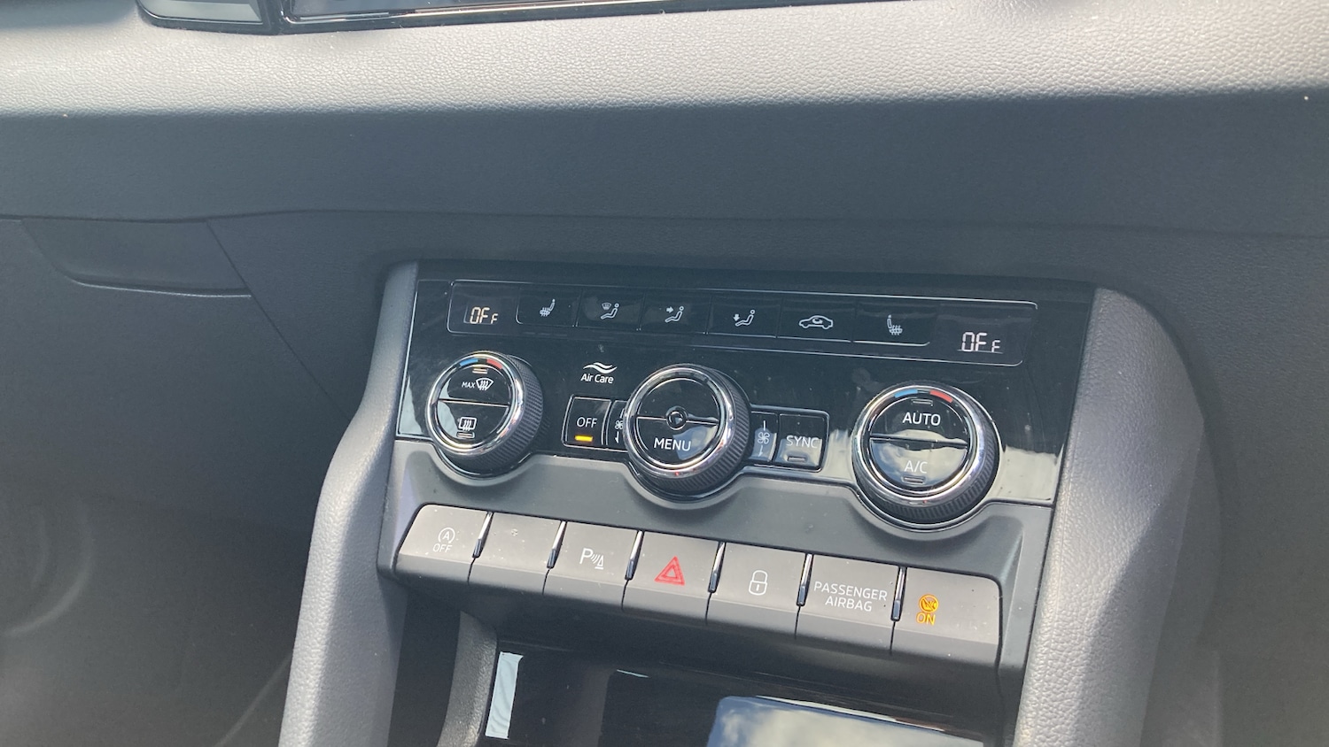 Used Skoda Karoq 2024 for sale - 75827569: Photo 24