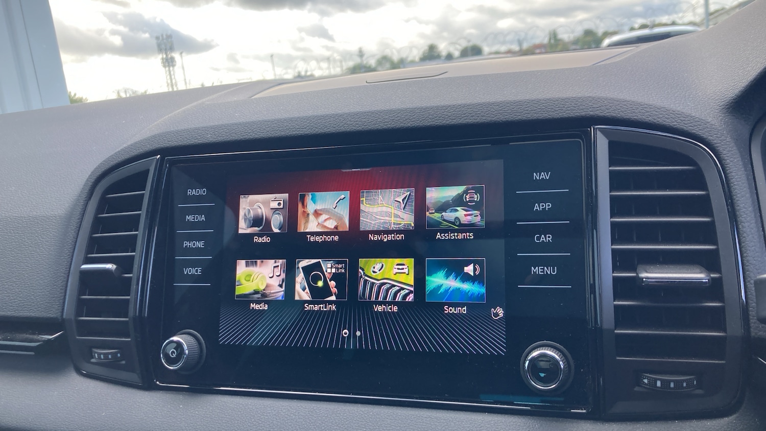 Used Skoda Karoq 2024 for sale - 75827569: Photo 27