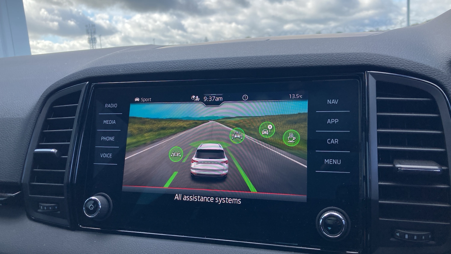 Used Skoda Karoq 2024 for sale - 75827569: Photo 30