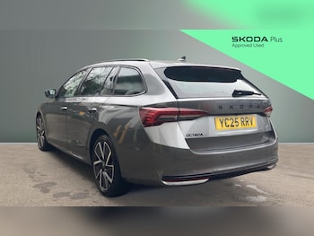 Used Skoda Octavia 2025 for sale - 77985224: Photo