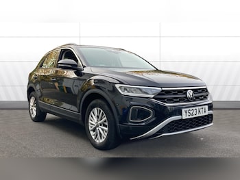 Used Volkswagen T-Roc 2023 for sale - 76557266: Photo