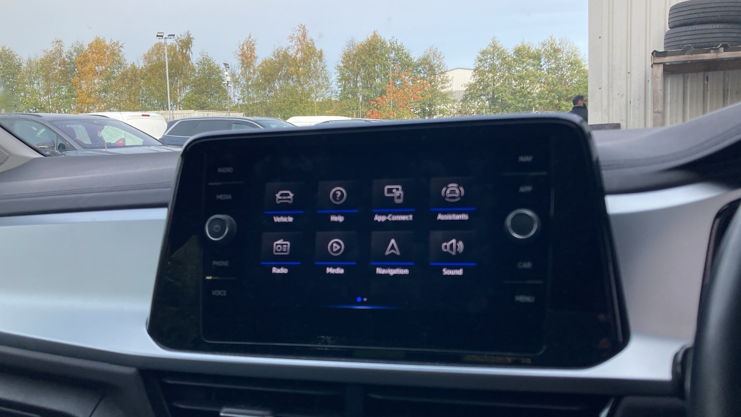 Used Volkswagen T-Roc 2023 for sale - 76557266: Photo 24