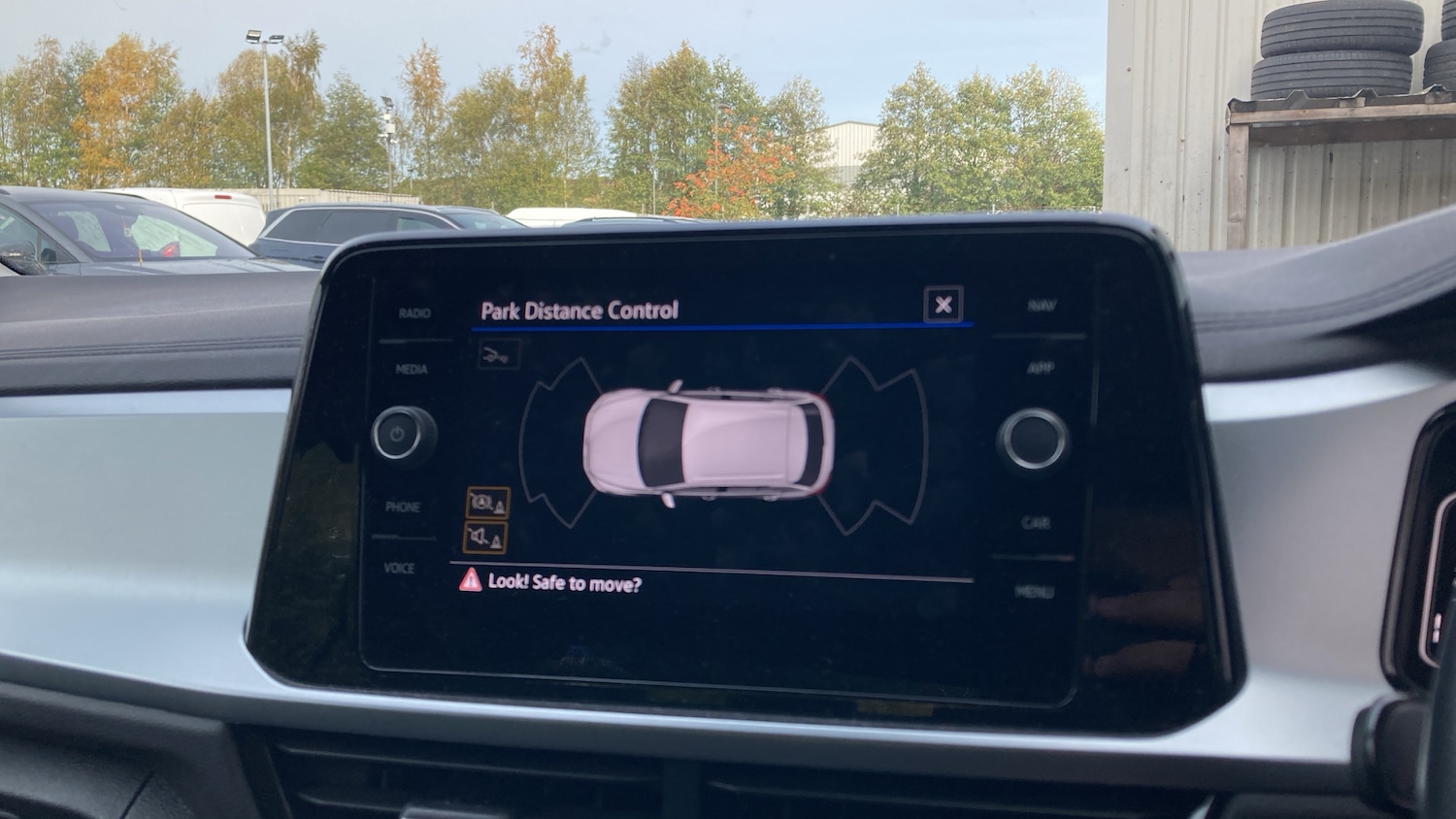 Used Volkswagen T-Roc 2023 for sale - 76557266: Photo 25