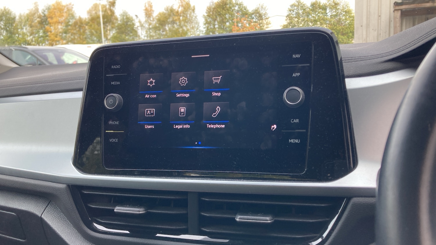 Used Volkswagen T-Roc 2023 for sale - 76557266: Photo 28